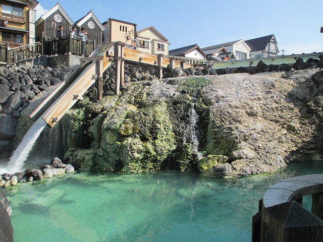 ���É���