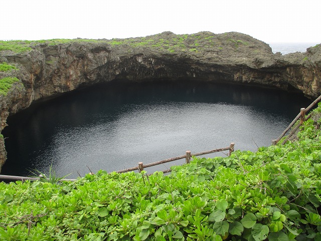 下地島の通り池