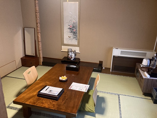 ���_� �������̏h ���i����