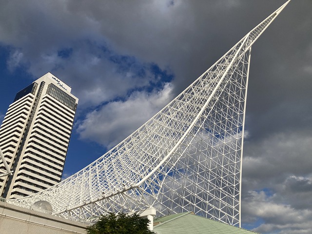 �J���T�L���[���h