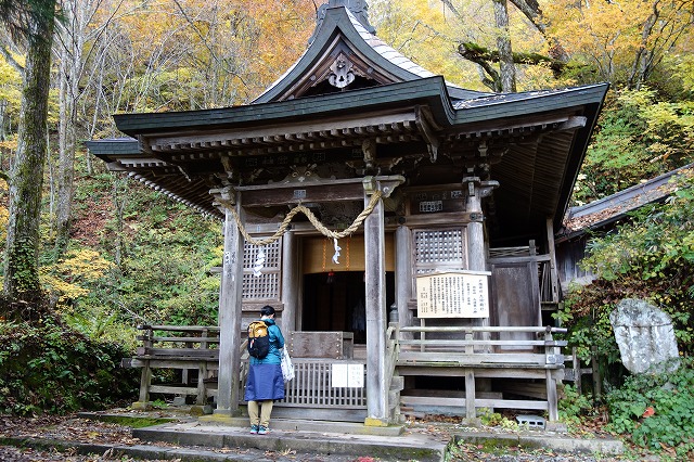 戸隠神社　九頭龍社