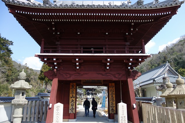 鐘楼門（しょうろうもん）